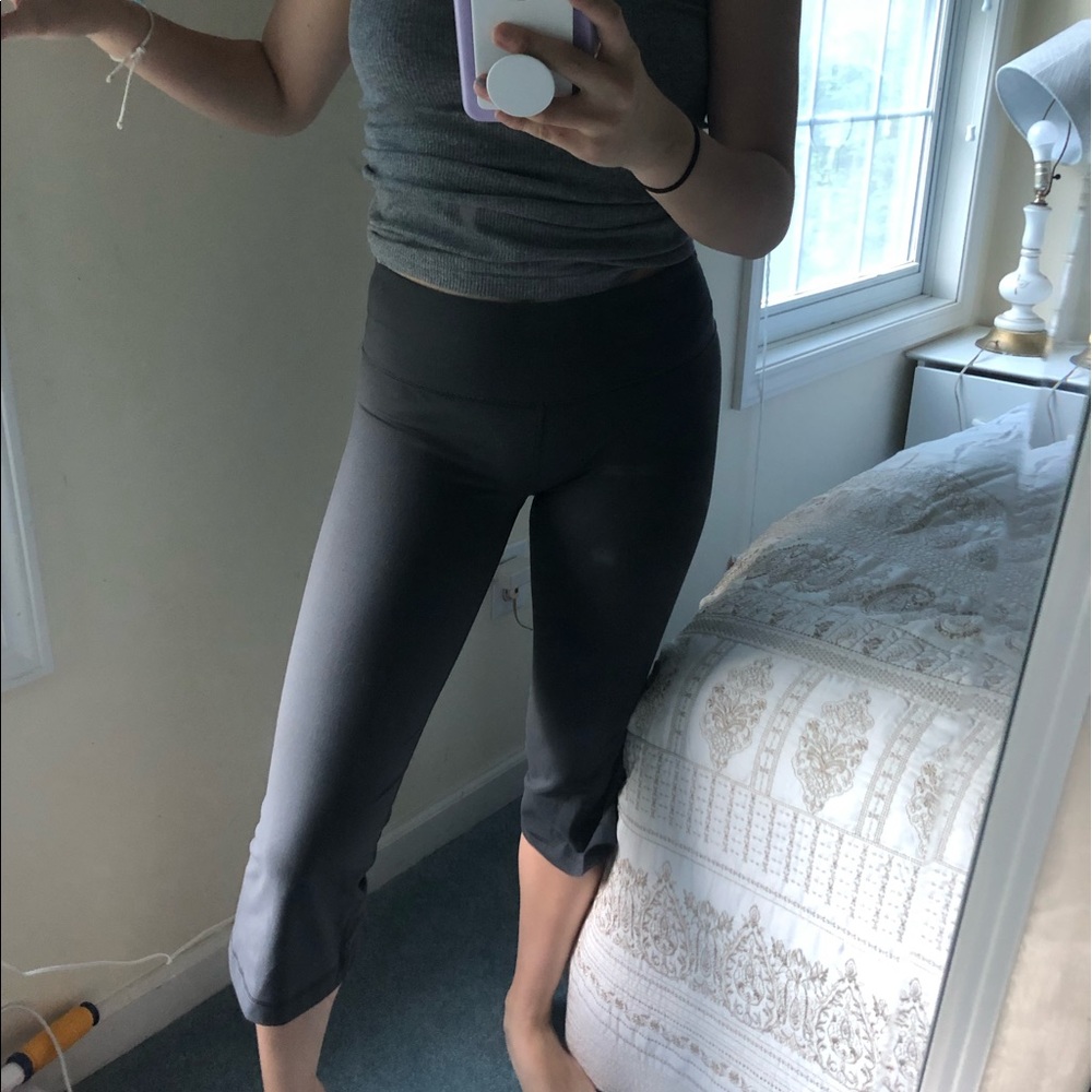 Under armour cropped leggings